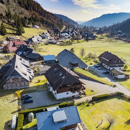 Galeriewohnung In Menzenschwand-Hinterdorf المظهر الخارجي الصورة