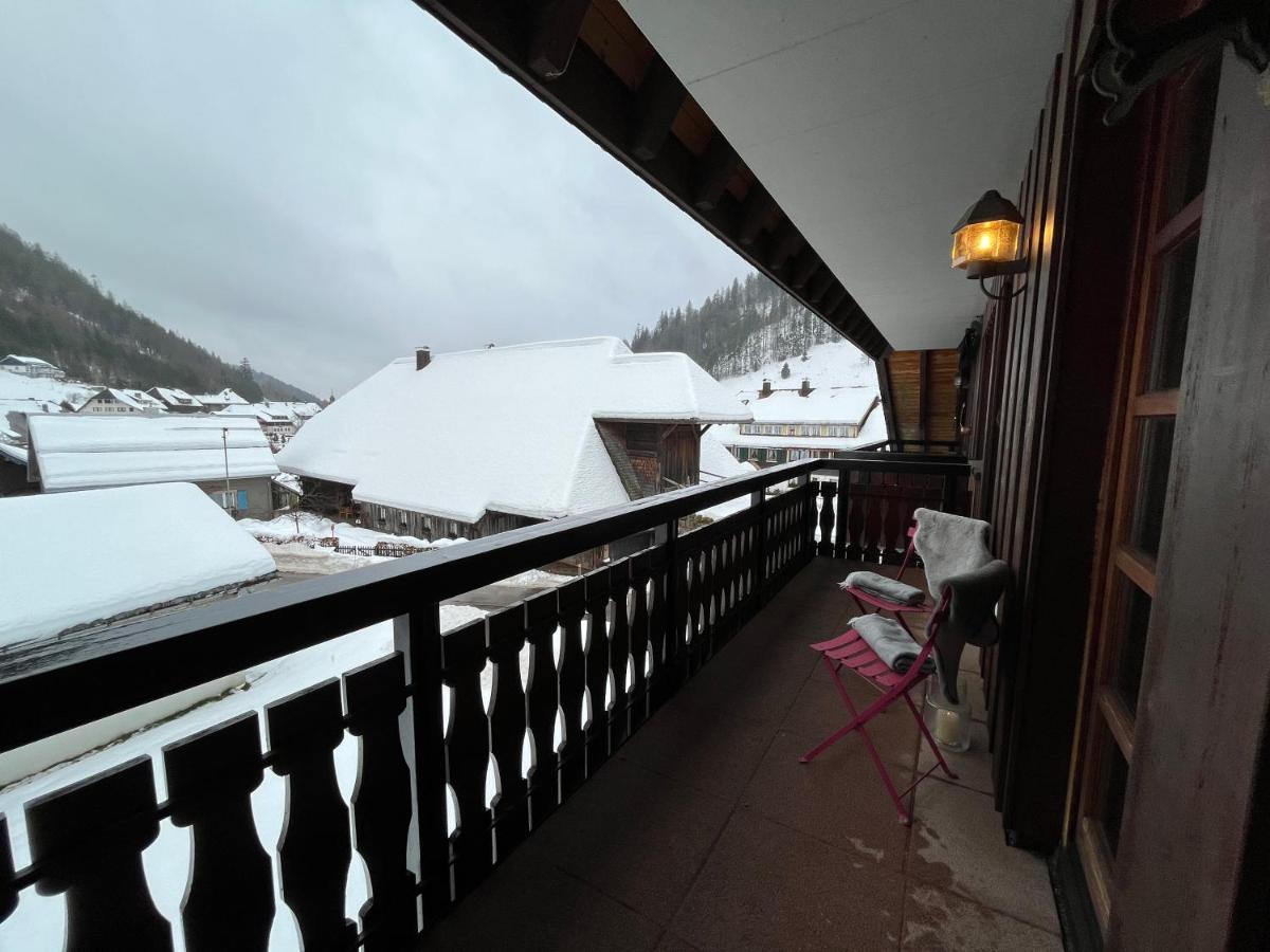 Galeriewohnung In Menzenschwand-Hinterdorf المظهر الخارجي الصورة